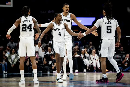 开云下载-ESPN预测开拓者vs马刺:开拓者胜率19.9%,马刺胜率80.1%